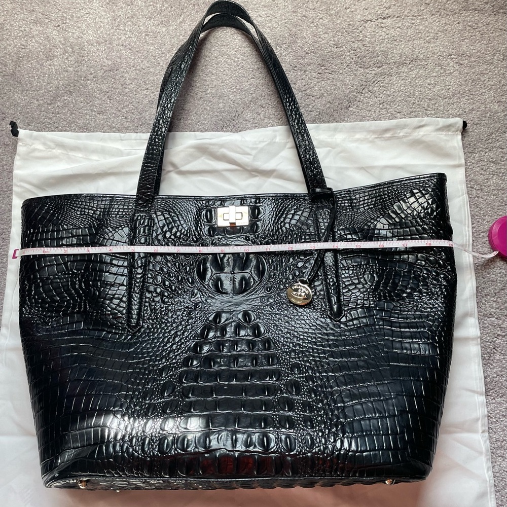Brahmin Black and Gold Tote Elegant and Versatile - Picture 6 of 8